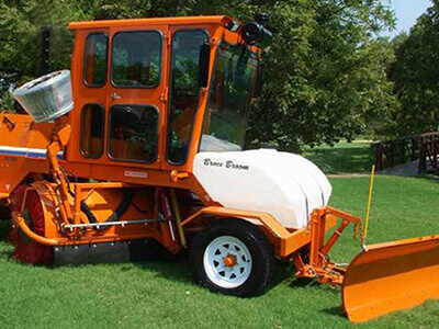 Broce Broom